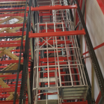 scala con gabbia uni en 14122 per magazzino automatico verticale